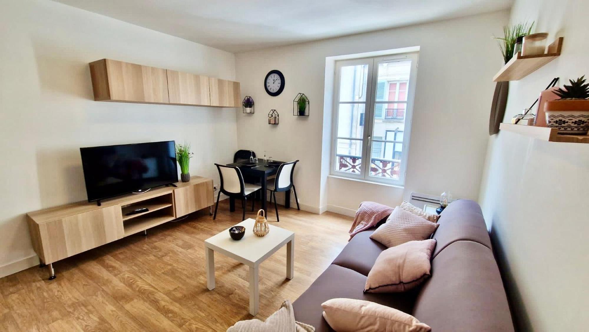 Apparthotel - Le Sweet Cosy ฟงแตนโบล ภายนอก รูปภาพ