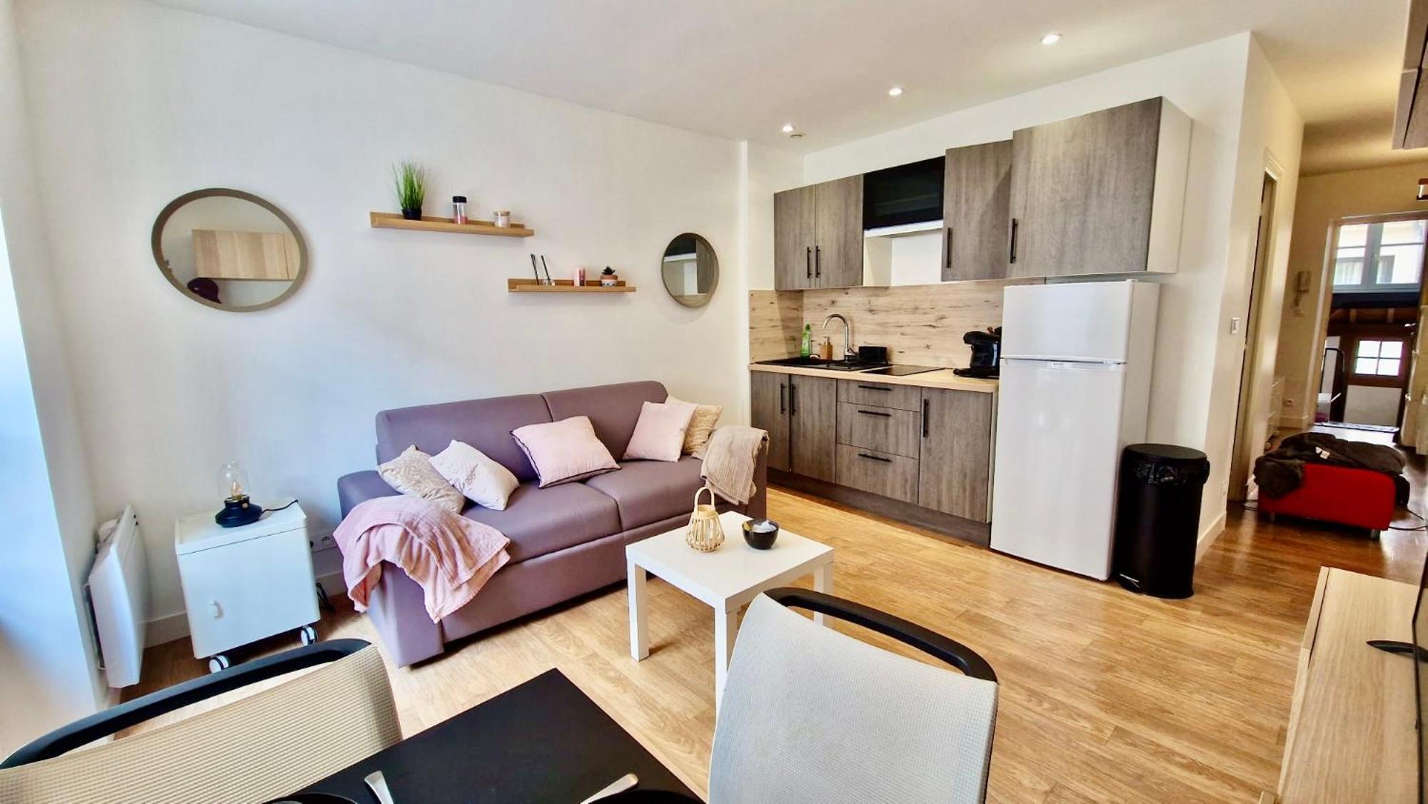 Apparthotel - Le Sweet Cosy ฟงแตนโบล ภายนอก รูปภาพ