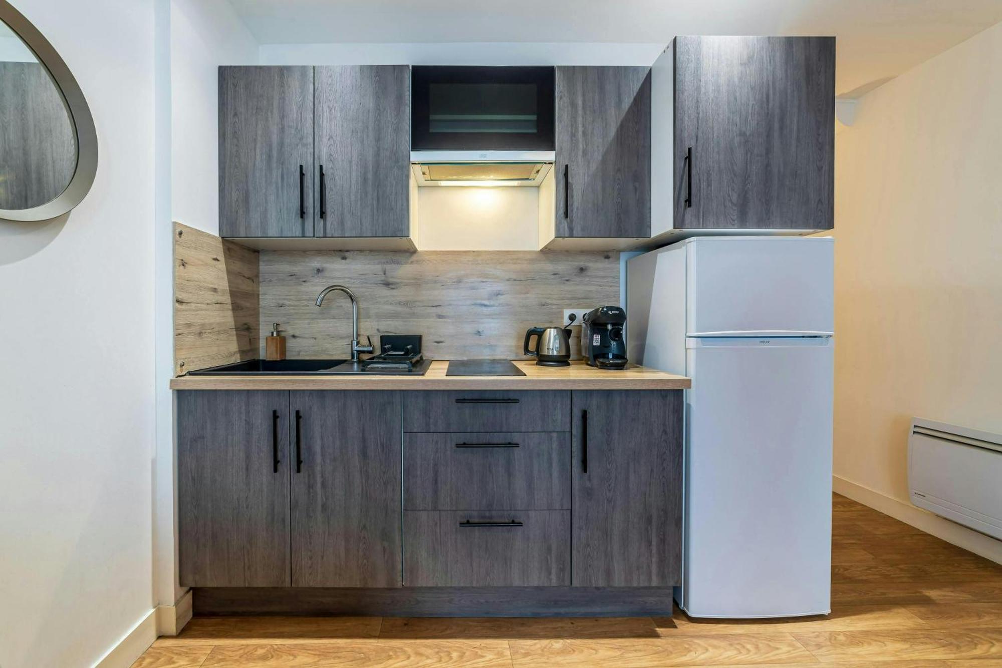 Apparthotel - Le Sweet Cosy ฟงแตนโบล ภายนอก รูปภาพ
